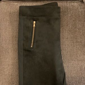Beautiful Green Leggings with Gold zippers